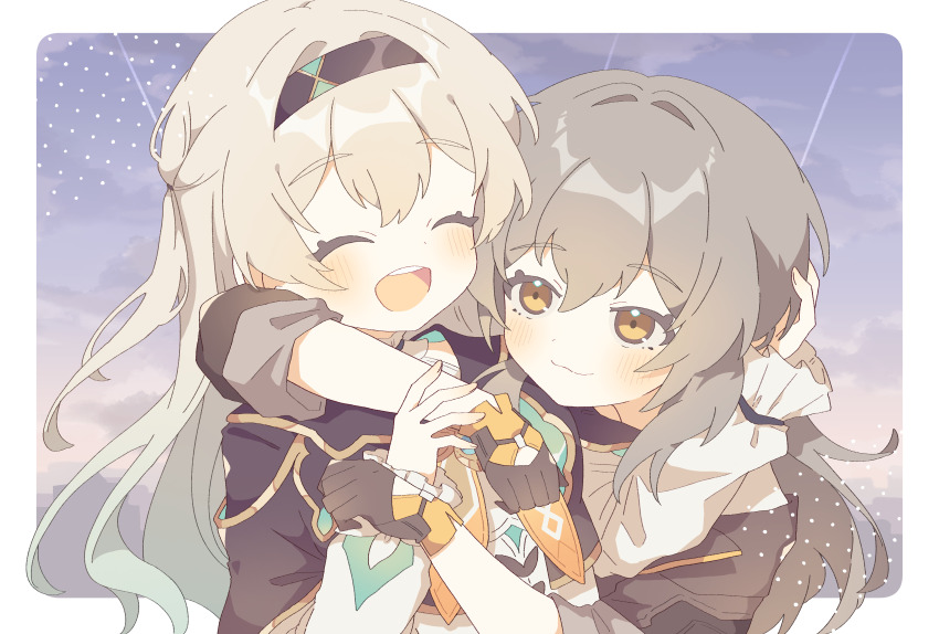 2girls :3 absurdres black_gloves black_jacket firefly_(honkai:_star_rail) gloves grey_hair highres honkai:_star_rail honkai_(series) jacket komano_shia light_brown_hair multiple_girls open_mouth smile stelle_(honkai:_star_rail) teeth trailblazer_(honkai:_star_rail) upper_teeth_only yellow_eyes