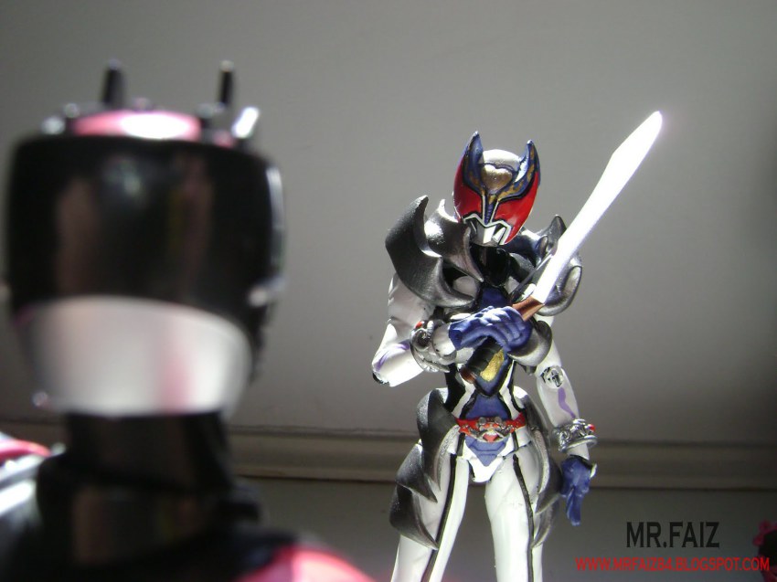 custom figma figure highres kamen_rider kamen_rider_decade kamen_rider_kivala photo_(medium)