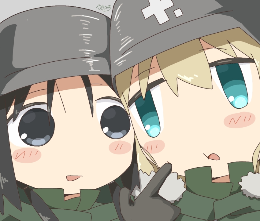 2girls aqua_eyes black_eyes black_hair blonde_hair blush cheek_poking chito_(shoujo_shuumatsu_ryokou) grey_helmet helmet multiple_girls open_mouth poking shoujo_shuumatsu_ryokou yakisakana_(yakisaka_na) yuuri_(shoujo_shuumatsu_ryokou)
