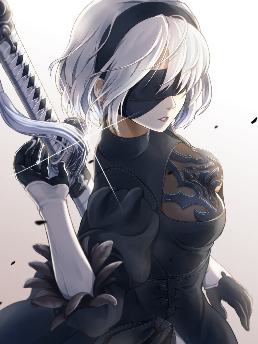 1girl 2b_(nier:automata) black_dress black_gloves breasts cleavage dress gloves grey_hair headband highres ivuki katana medium_breasts nier:automata nier_(series) short_hair sword weapon white_background white_gloves white_hair