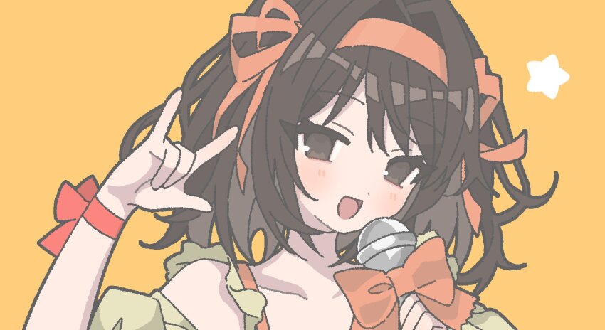 1girl \m/ brown_eyes brown_hair cosplay hairband highres holding holding_microphone looking_at_viewer macross macross_frontier microphone nanonome open_mouth orange_hairband ranka_lee ranka_lee_(cosplay) seikan_hikou short_hair smile solo star_(symbol) suzumiya_haruhi suzumiya_haruhi_no_yuuutsu yellow_background