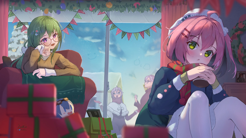 1boy 3girls ahoge alternate_costume blush brother_and_sister cameo character_doll chinese_commentary christmas christmas_wreath commentary_request cup dean_&quot;peppy&quot;_herbert doll green_eyes green_hair highres holding holding_cup indoors long_hair mani_(osu!) mari_(osu!) mocha_(osu!) multiple_girls open_mouth osu! pantyhose pink_hair pippi_(osu!) round_eyewear scarf short_hair siblings sitting smile taiko_no_tatsujin twins white_pantyhose window wreath yuzu_(osu!) zunkw