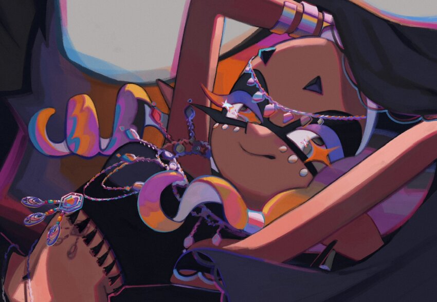 1girl chromatic_aberration closed_mouth colorful commentary_request dark-skinned_female dark_skin eyelashes frye_(splatoon) frye_(splatoween)_(splatoon) gem half-closed_eyes highres inkling jewelry ka1_(k4k37) looking_at_viewer midriff navel necklace nintendo smile solo sparkling_eyes splatoon_(series) splatoon_3