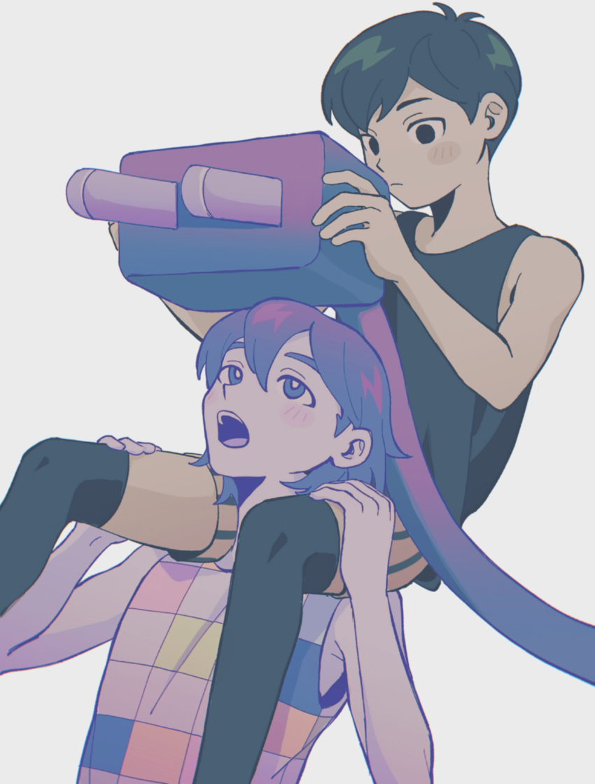 2boys absurdres antenna_hair bare_arms bare_shoulders black_eyes black_hair black_socks black_tank_top bright_pupils bskrf_vc carrying checkered_clothes closed_mouth colored_skin commentary_request double-parted_bangs electrical_connector empty_eyes feet_out_of_frame grey_background hair_behind_ear hair_between_eyes hands_on_another&#039;s_thighs highres holding kel_(headspace)_(omori) kel_(omori) looking_at_another looking_up male_focus multiple_boys no_pupils omori omori_(omori) open_mouth over-kneehighs purple_eyes purple_hair short_hair shorts shoulder_carry simple_background socks striped_clothes striped_shorts tank_top teeth thighhighs tongue upper_body upper_teeth_only vertical-striped_clothes vertical-striped_shorts white_pupils white_shorts white_skin wide-eyed