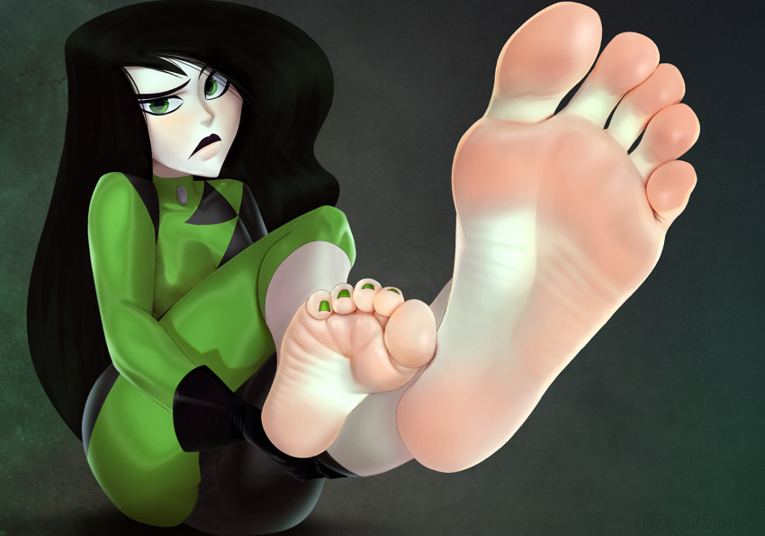 1girl barefoot black_hair feet green_eyes kim_possible_(series) light_blush long_hair looking_at_viewer pale_skin puffypinkpaws shego soles toes