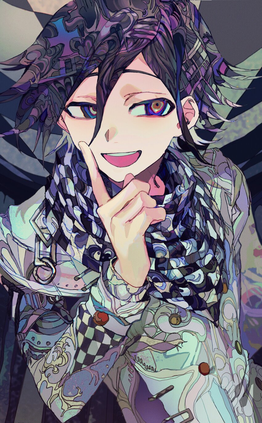 1boy abstract absurdres black_background black_scarf buttons chain checkered_background checkered_clothes checkered_scarf commentary cross danganronpa_(series) danganronpa_v3:_killing_harmony double-breasted finger_to_cheek fingernails green_eyes hair_between_eyes highres jacket layered_sleeves long_sleeves looking_at_viewer male_focus multicolored_buttons multicolored_eyes oma_kokichi open_mouth purple_eyes purple_hair scarf short_hair smile solo teeth two-tone_background two-tone_eyes two-tone_scarf upper_body upper_teeth_only white_background white_jacket white_scarf yadu_nadu