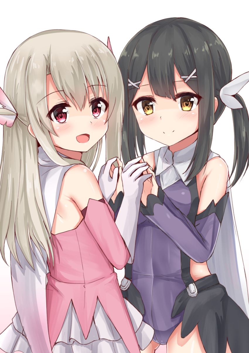 2girls :d bare_shoulders black_hair blonde_hair cape clip_studio_paint_(medium) commentary_request cowboy_shot detached_sleeves fate/kaleid_liner_prisma_illya fate_(series) feather_hair_ornament feathers gloves gluteal_fold hair_ornament highres holding_hands illyasviel_von_einzbern leotard long_hair looking_at_viewer magical_girl miyu_edelfelt miyu_edelfelt_(magical_girl) multiple_girls open_mouth prisma_illya purple_leotard purple_sleeves red_eyes rokosu_(isibasi403) sidelocks simple_background skirt smile twintails white_background white_cape white_gloves white_skirt x_hair_ornament yellow_eyes