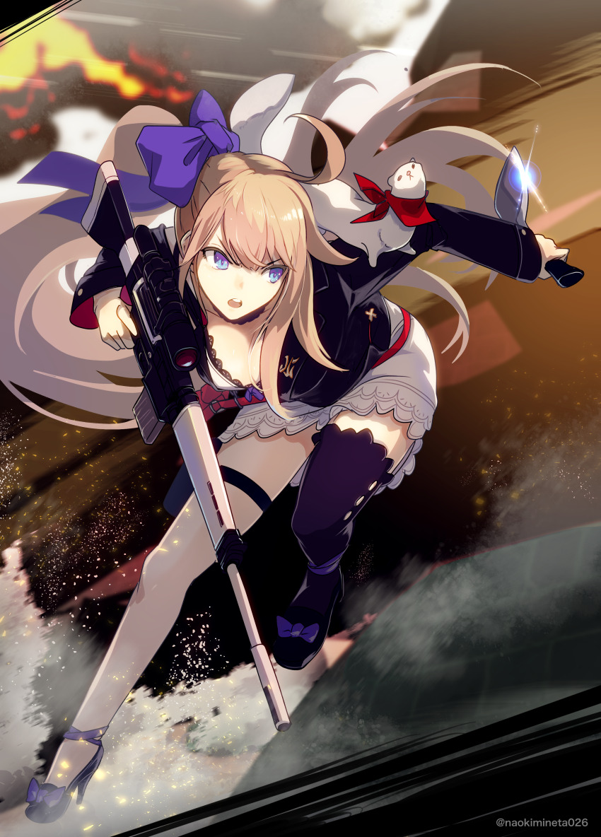 1girl absurdres assault_rifle asymmetrical_legwear battle_rifle bent_over black_jacket black_shoes black_thighhighs blonde_hair blue_eyes bow dress dual_wielding fal_(girls&#039;_frontline) ferret fn_fal footwear_bow full_body girls&#039;_frontline gleam gun hair_bow high_heels highres holding holding_gun holding_knife holding_weapon jacket knife kukri long_hair long_sleeves looking_to_the_side mineta_naoki mismatched_legwear open_mouth ponytail purple_bow reverse_grip rifle shoes solo standing standing_on_one_leg thighhighs twitter_username very_long_hair weapon white_dress white_thighhighs
