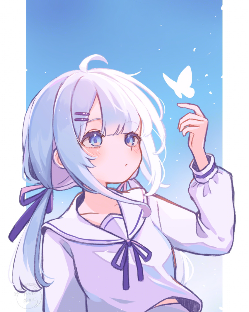 1girl ahoge blue_background blue_bow blue_eyes blue_hair blue_theme bluesky bluesky_logo blunt_bangs border bow bug butterfly closed_mouth commentary_request floating_clothes floating_hair gradient_background hair_bow hair_ornament hairclip highres insect looking_up low_twintails ohayo084084 original sailor_collar sailor_shirt shirt solo twintails upper_body white_border white_butterfly white_shirt white_theme