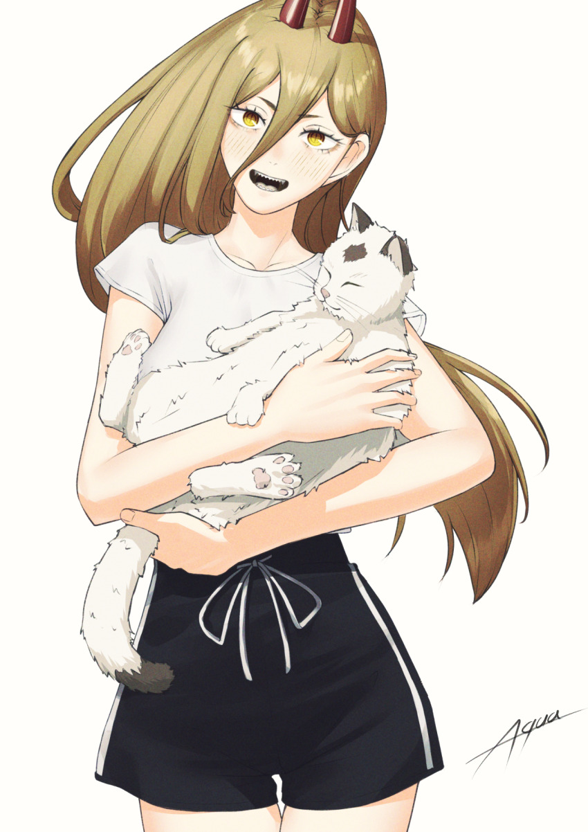 1girl artist_name black_shorts blonde_hair cat chainsaw_man cross-shaped_pupils hair_between_eyes highres horns illust_aqua long_hair long_hair_between_eyes looking_at_viewer meowy_(chainsaw_man) power_(chainsaw_man) red_horns sharp_teeth shirt shorts simple_background solo symbol-shaped_pupils teeth white_background white_shirt yellow_eyes