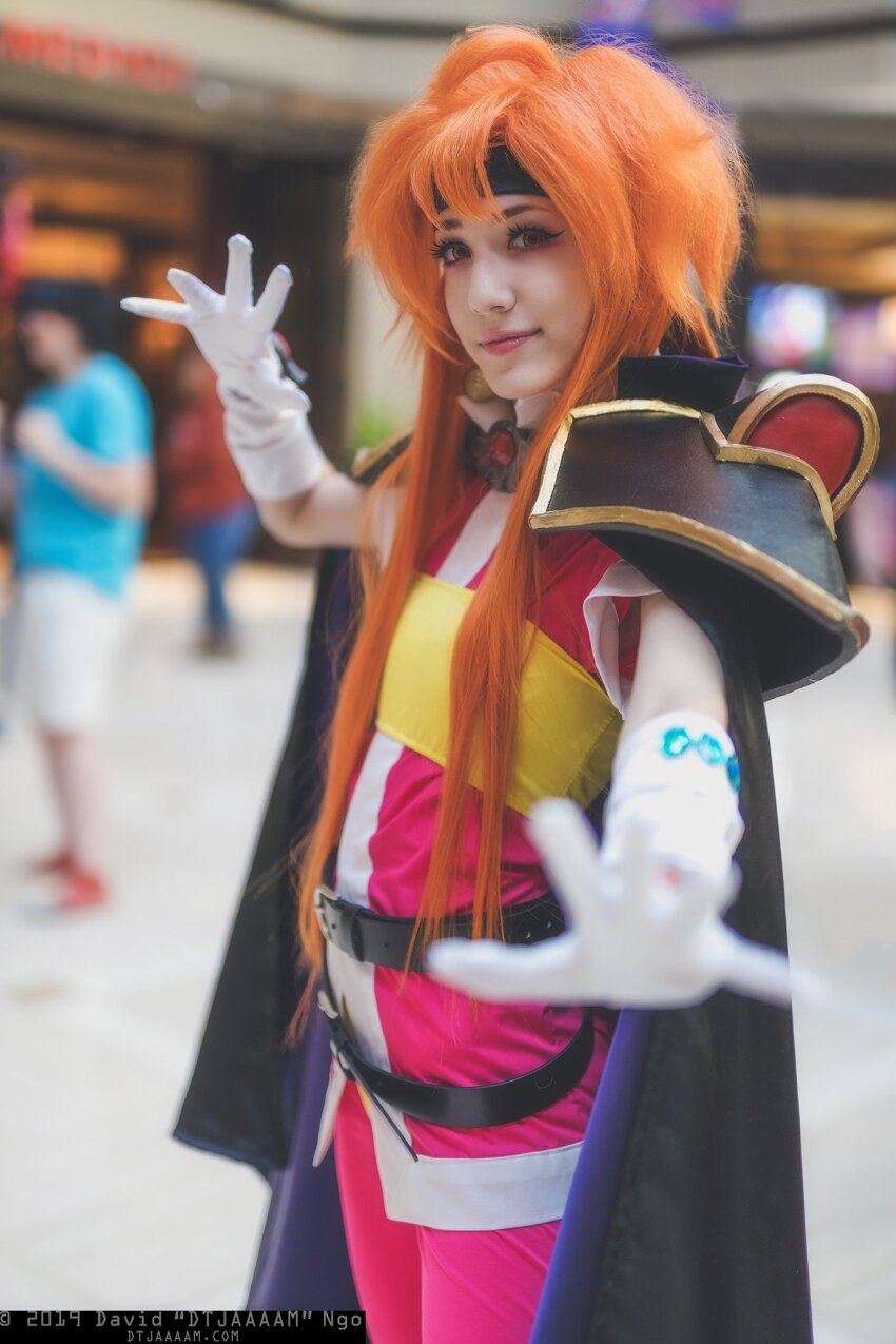 cape cosplay cosplay_photo gloves lina_inverse photo_(medium) slayers white_gloves