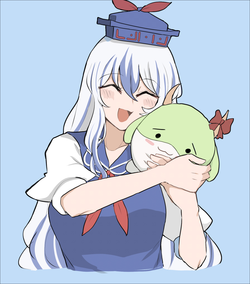 1girl :3 :d ^_^ blue_background blue_hat blush closed_eyes commentary commission hat highres kamishirasawa_keine long_hair mata_(matasoup) multicolored_hair neckerchief open_mouth red_neckerchief short_sleeves smile sukusuku_hakutaku touhou two-tone_hair upper_body variant_set