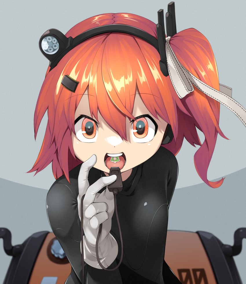 1girl a.i._voice adachi_rei android battery_indicator black_shirt cable commentary_request datemegane english_text generator gloves grey_background hair_ornament hair_ribbon hairclip hand_up headlamp headphones highres holding holding_cable lens_eye long_hair long_sleeves looking_at_viewer no_jacket one_side_up open_mouth orange_eyes orange_hair radio_antenna raised_eyebrows ribbon shirt sitting smile solo straight-on text_in_eyes tongue_tattoo upper_body usb utau white_gloves white_ribbon