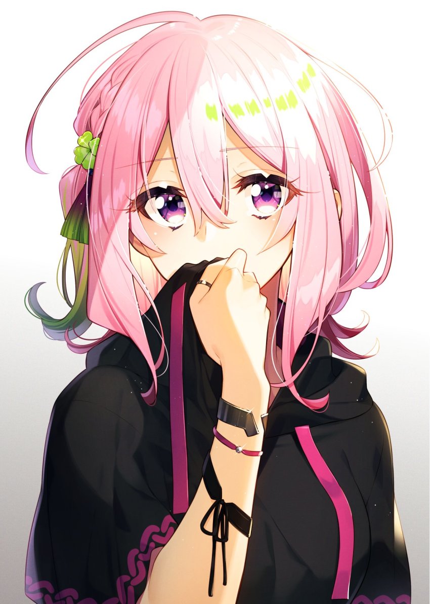 1girl black_hoodie black_ribbon bracelet clover clover_hair_ornament covering_own_mouth drawstring four-leaf_clover green_hair hair_between_eyes hair_ornament hand_up highres hood hoodie jewelry looking_at_viewer medium_hair multicolored_hair original pink_hair purple_eyes ribbon ring sakuragi_ren short_sleeves simple_background solo streaked_hair upper_body