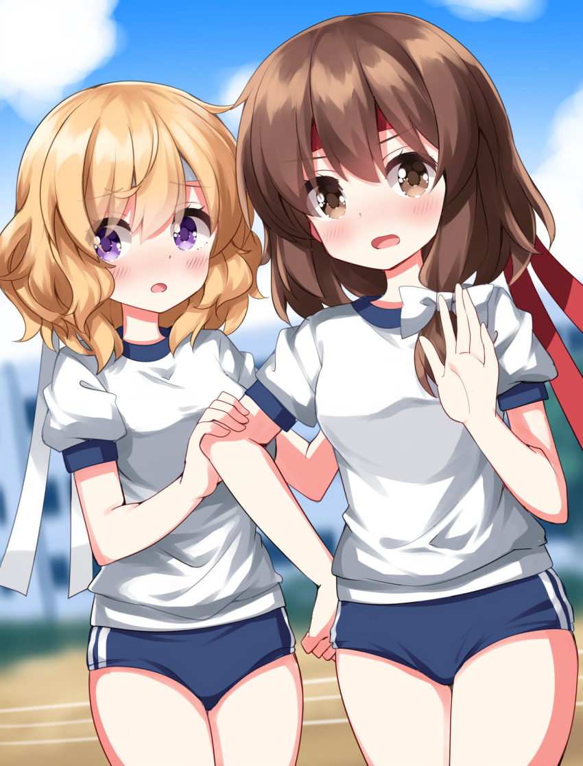 2girls alternate_costume blonde_hair blue_buruma blurry blurry_background blush bow brown_eyes brown_hair buruma commentary_request cowboy_shot day eyes_visible_through_hair gym_uniform hachimaki hair_between_eyes hair_bow hand_on_another&#039;s_arm hand_on_another&#039;s_back hand_on_own_hip hand_up headband highres looking_at_viewer maribel_hearn medium_hair multiple_girls no_headwear open_mouth outdoors puffy_short_sleeves puffy_sleeves purple_eyes red_headband ruu_(tksymkw) shirt short_sleeves standing t-shirt touhou usami_renko waving white_bow white_headband white_shirt