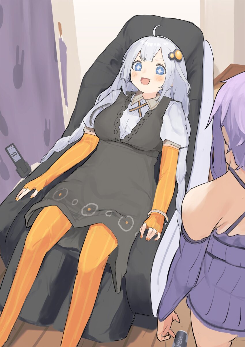 +_+ 2girls ahoge bare_shoulders black_dress blindfold blue_eyes blush bracelet breasts cross_tie detached_sleeves dress elbow_gloves fingerless_gloves gloves highres indoors jewelry kizuna_akari long_hair looking_at_viewer massage_chair medium_breasts multiple_girls open_mouth orange_gloves orange_pantyhose out_of_frame pantyhose pocche-ex purple_dress purple_hair short_hair sitting sleeveless sleeveless_dress smile solo_focus standing very_long_hair voiceroid white_hair yuzuki_yukari