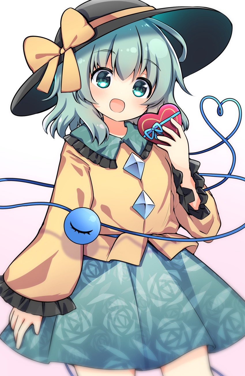1girl absurdres black_hat blush bow box buttons collared_shirt commentary diamond_button eyeball floral_print frilled_shirt_collar frilled_sleeves frills gradient_background green_eyes green_hair green_skirt hat hat_bow heart heart-shaped_box heart_of_string highres holding holding_box komeiji_koishi long_sleeves looking_at_viewer open_mouth print_skirt rapameri rose_print shirt skirt smile solo third_eye touhou valentine yellow_bow yellow_shirt