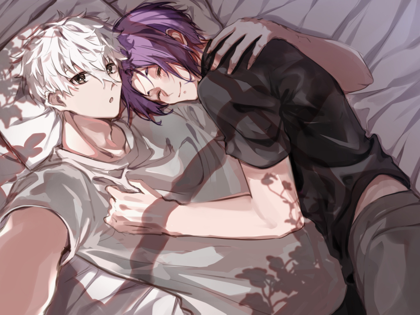 2boys :o black_eyes black_shirt blue_lock closed_mouth grey_pants hair_between_eyes hand_on_another&#039;s_chest highres indoors looking_at_viewer lying_on_another male_focus mikage_reo multiple_boys nagi_seishirou on_bed pants purple_hair shirt short_hair short_sleeves smile white_hair white_shirt window_shadow yaoi yomogi_(user_rvdf7243)