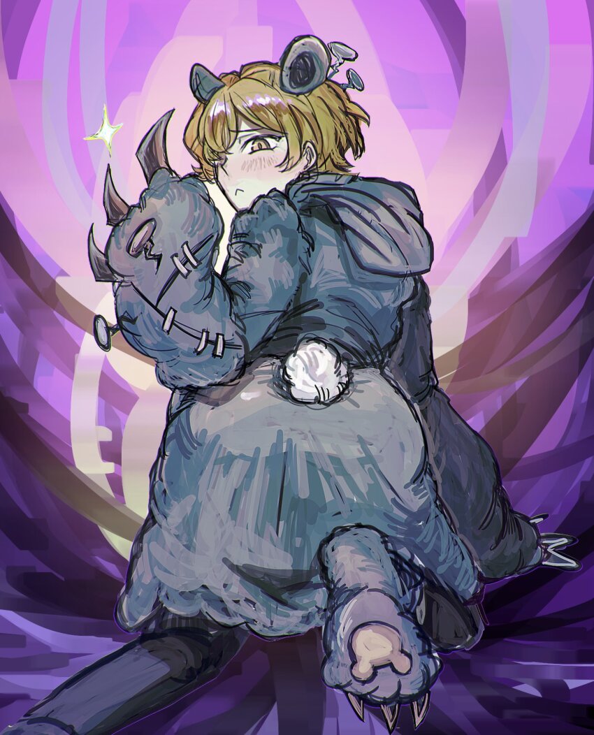 1boy all_fours animal_ears bear_claws bear_ears bear_tail blonde_hair blush from_behind full_body gloves highres hood hoodie latorta_il limbus_company long_sleeves looking_at_viewer looking_back official_alternate_costume project_moon short_hair sinclair_(project_moon) solo stitches tail yellow_eyes