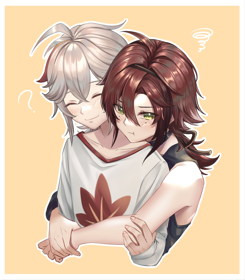 2boys :t black_choker black_tank_top choker closed_eyes closed_mouth from_behind frown genshin_impact green_eyes grey_hair hair_between_eyes highres kaedehara_kazuha kuro_tsubasa leaf long_hair looking_at_viewer male_focus maple_leaf mole mole_under_eye multicolored_hair multiple_boys red_hair shikanoin_heizou shirt streaked_hair t-shirt tank_top white_hair white_shirt yellow_background