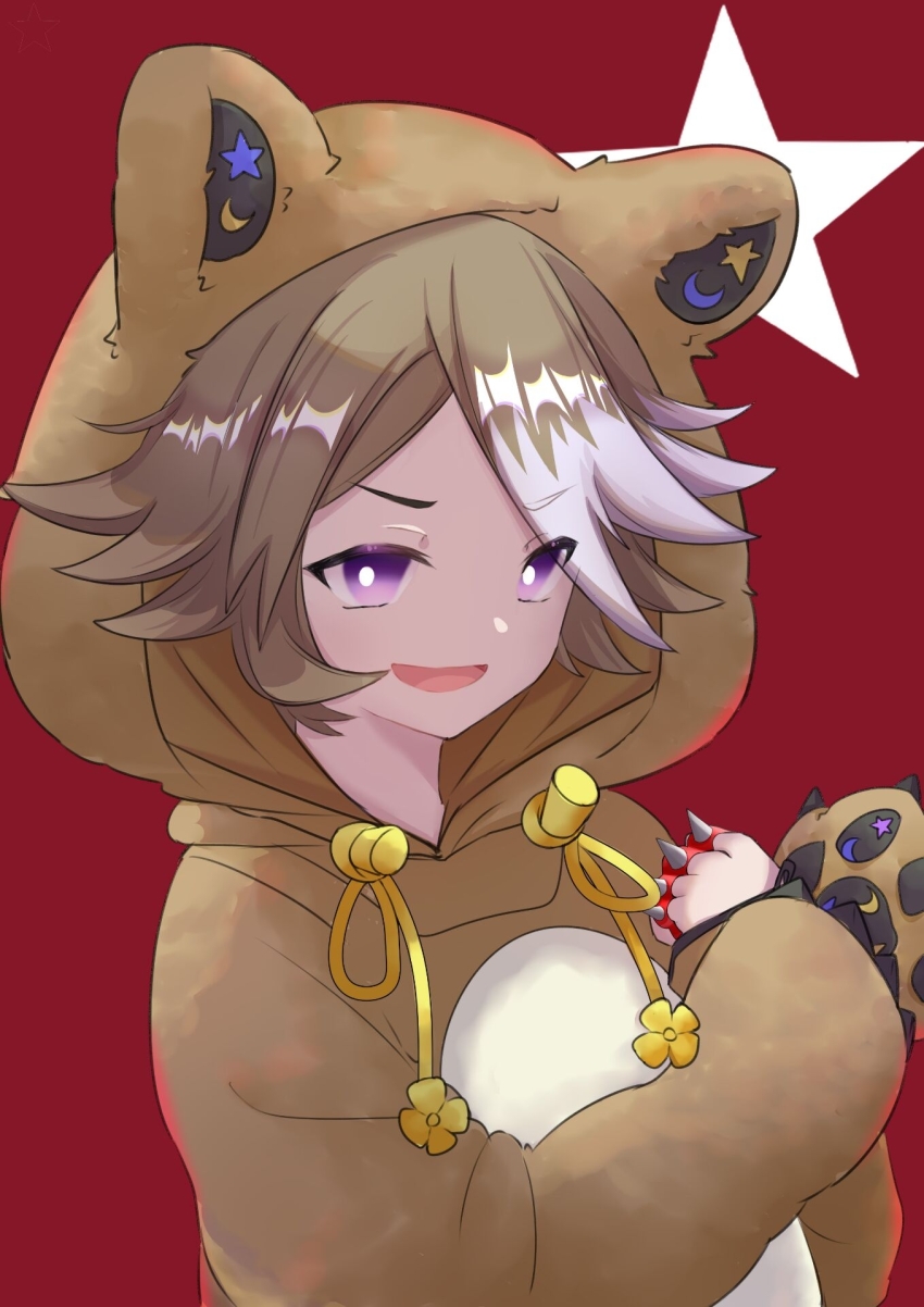 1girl animal_costume animal_ears arknights bear_ears beehunter_(arknights) beehunter_(honey_pilferer)_(arknights) brown_hair food hair_over_one_eye highres hood long_sleeves looking_at_viewer multicolored_hair official_alternate_costume open_mouth purple_eyes red_(aba02) short_hair simple_background smile solo streaked_hair two-tone_hair white_hair