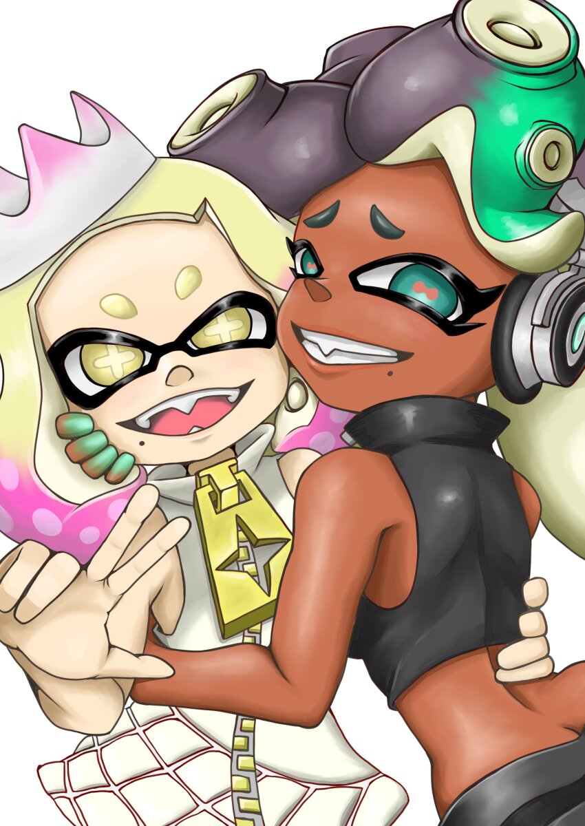 2girls absurdres aqua_hair ass back bare_arms breasts cephalopod_eyes crop_top cropped_vest crown dark-skinned_female dark_skin dress gradient_hair grin highres inkling long_hair marina_(off_the_hook_outfit)_(splatoon) marina_(splatoon) midriff mole mole_under_mouth multicolored_hair multiple_girls nintendo octoling open_mouth pearl_(off_the_hook_outfit)_(splatoon) pearl_(splatoon) pink_hair pink_pupils sheoknight shorts sleeveless sleeveless_dress smile splatoon_(series) splatoon_2 suction_cups tentacle_hair upper_body vest white_hair wide_hips yellow_eyes zipper zipper_pull_tab