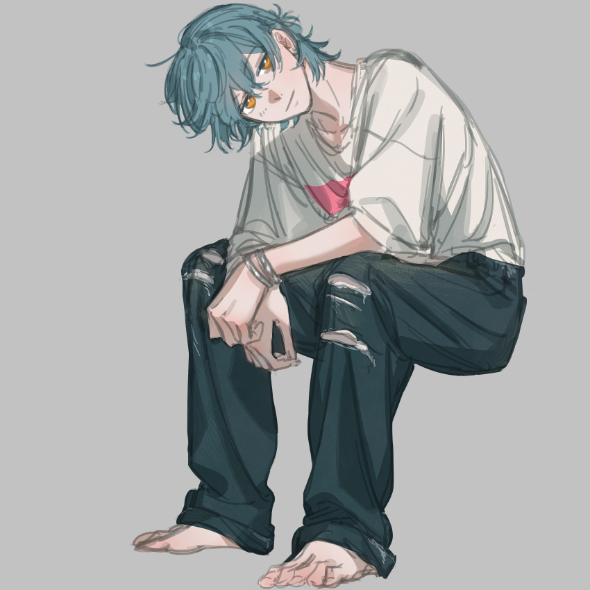 1boy absurdres aqua_hair bracelet closed_mouth coke_6 crossed_arms denim double-parted_bangs feet full_body grey_background hair_between_eyes highres jeans jewelry looking_at_viewer mahoutsukai_no_yakusoku male_focus medium_hair nero_turner pants shirt simple_background solo torn_clothes torn_jeans torn_pants white_shirt yellow_eyes