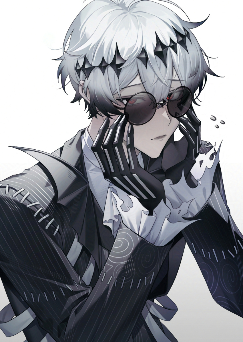 1boy 9_rnnr black_gloves black_hair black_jacket commentary_request commission diamond_hairband gloves gradient_hair grey_hair highres jacket korean_commentary long_sleeves looking_at_viewer male_focus multicolored_hair parted_lips pinstripe_jacket pinstripe_pattern red_eyes shirt simple_background skully_j._graves solo sunglasses tinted_eyewear twisted_wonderland upper_body white_background white_shirt