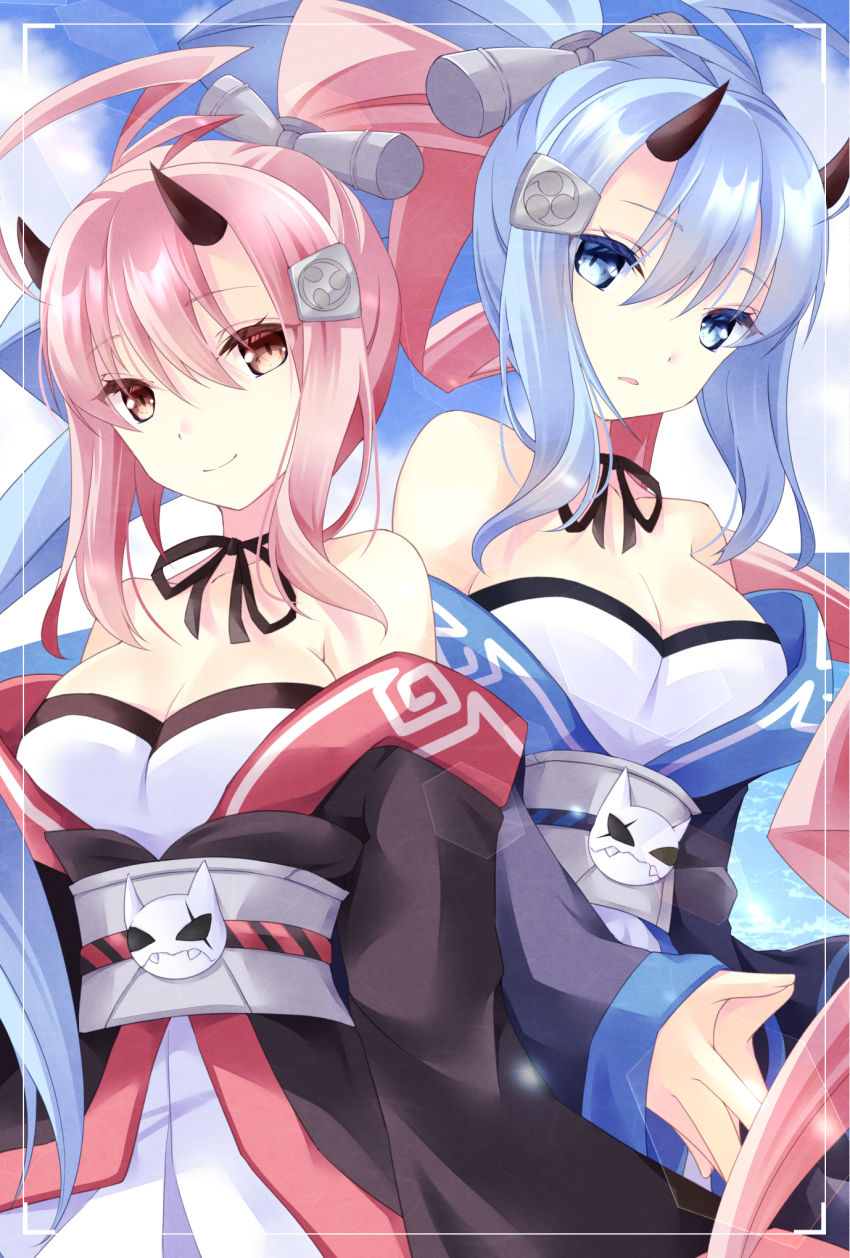 2girls ahoge azur_lane bare_shoulders blue_eyes blue_hair blue_kimono blue_sky breasts cleavage closed_mouth hair_between_eyes high_ponytail highres horns ikazuchi_(azur_lane) inazuma_(azur_lane) japanese_clothes kimono looking_at_viewer medium_breasts multiple_girls parted_lips pink_eyes pink_hair ponytail red_horns red_kimono sakuramon sky smile tamak_rui