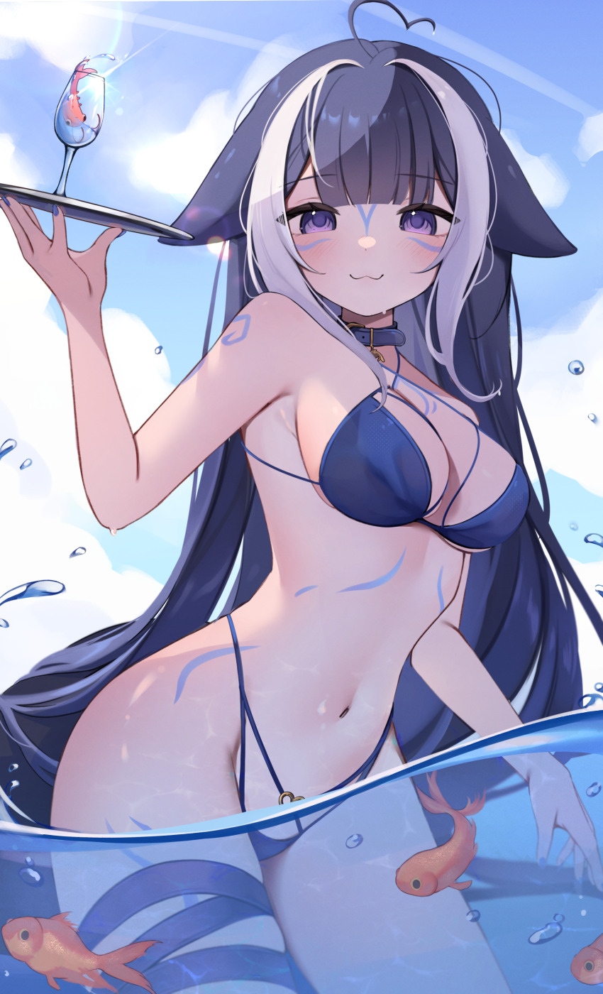 1girl :3 absurdres ahoge animal_ears belt_collar bikini black_hair blue_bikini blue_collar blue_sky body_markings breasts cetacean_tail cleavage cloud collar facial_mark fins fish fish_tail grey_hair halterneck heart heart_ahoge highres hiroside holding holding_plate indie_virtual_youtuber large_breasts long_hair looking_at_viewer multicolored_hair navel orca_girl partially_underwater_shot plate purple_eyes shrimp shylily shylily_(bikini) sidelocks sky smile solo streaked_hair swimsuit tail underwater very_long_hair virtual_youtuber wading water