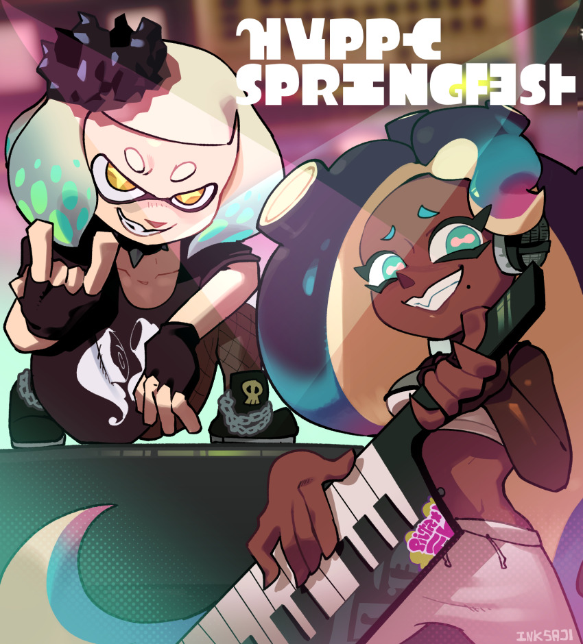 2girls \m/ aqua_eyes aqua_hair black_gloves black_hair black_shirt blonde_hair boots breasts chain collar commentary crop_top dark-skinned_female dark_skin fingerless_gloves gloves gradient_hair grin highres inkling inktaru instrument keytar long_hair marina_(splatoon) marina_(springfest)_(splatoon) medium_breasts medium_hair midriff mole mole_under_mouth multicolored_hair multiple_girls music navel navel_piercing nintendo octoling official_alternate_costume on_one_knee pants pearl_(splatoon) pearl_(springfest)_(splatoon) piercing playing_instrument shirt signature smile spiked_collar spikes splatoon_(series) splatoon_3 tentacle_hair very_dark_skin very_long_hair white_pants yellow_eyes