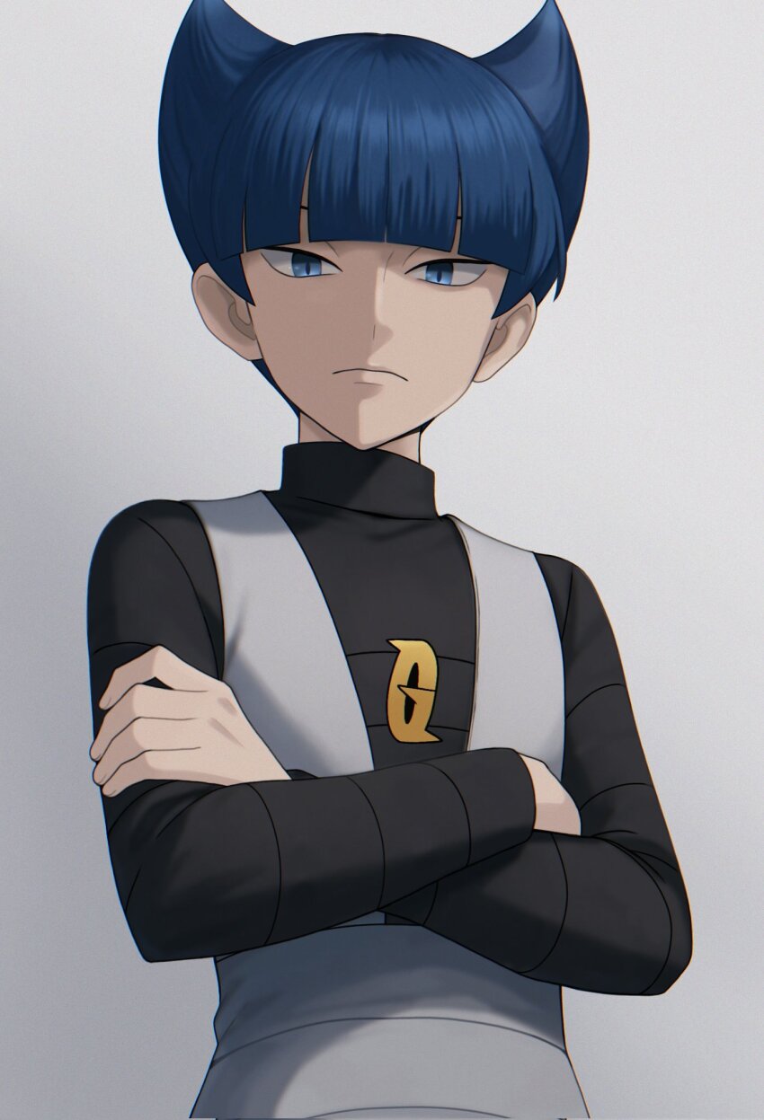 1boy black_shirt blue_eyes blue_hair blunt_bangs closed_mouth crossed_arms grey_background grey_vest highres logo long_sleeves looking_at_viewer looking_down male_focus nakikot_t nintendo pokemon pokemon_dppt saturn_(pokemon) shirt short_hair solo team_galactic team_galactic_uniform upper_body vest