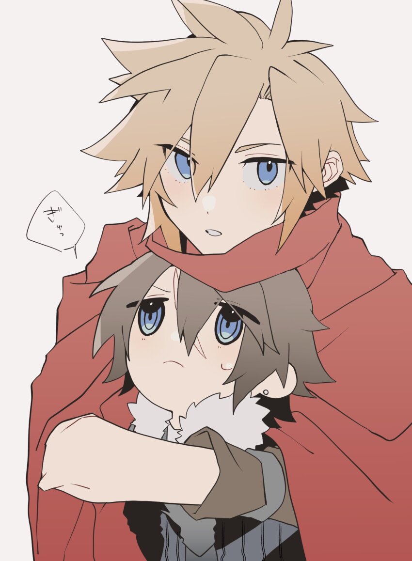 2boys black_gloves black_jacket blonde_hair blue_eyes brown_gloves cape chibi chibi_hug chibi_inset cloud_strife final_fantasy final_fantasy_vii final_fantasy_viii fur-trimmed_jacket fur_trim gloves grey_background hand_up highres hug in-franchise_crossover jacket kingdom_hearts looking_up multiple_boys one-armed_hug parted_lips red_cape same_no_nituke3 scar scar_on_face shirt short_hair simple_background size_difference spiked_hair squall_leonhart sweatdrop upper_body white_fur white_shirt world_of_final_fantasy