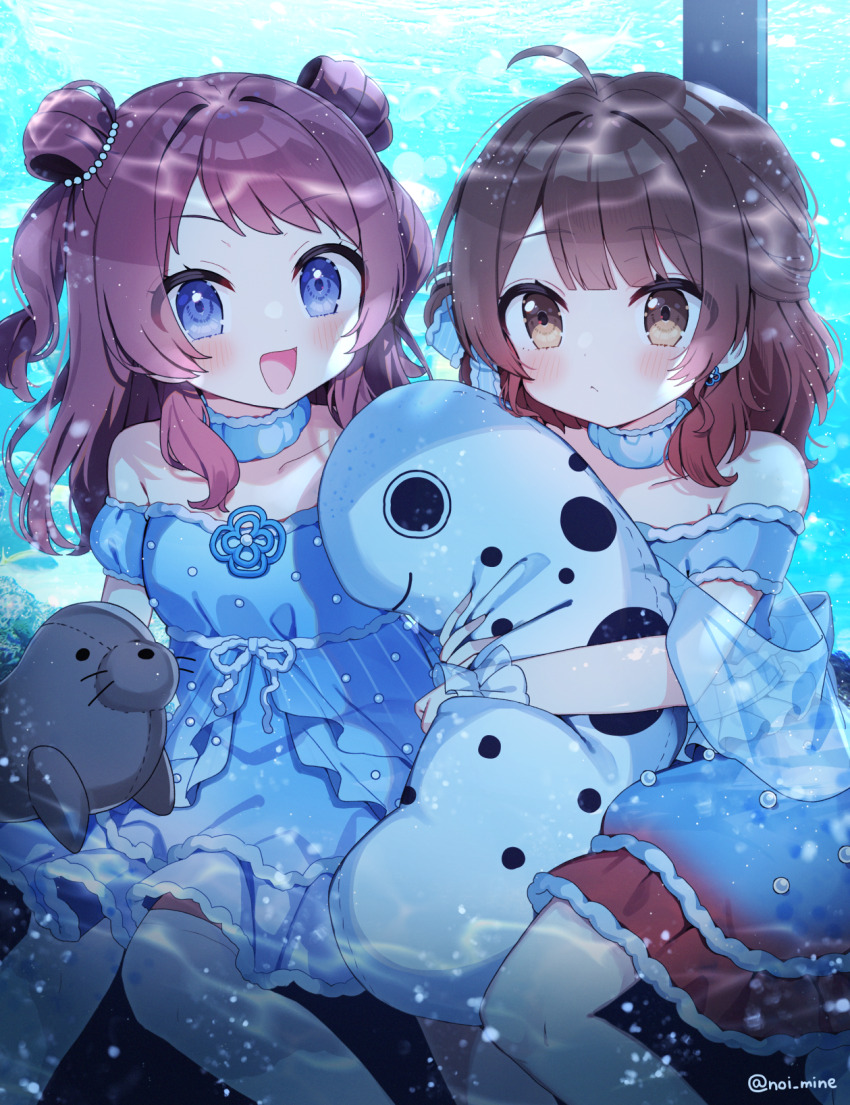 2girls :d ahoge aquarium bare_shoulders blue_dress blush brown_eyes brown_hair closed_mouth collarbone commentary_request dress feet_out_of_frame gakuen_idolmaster hanami_saki hanami_ume highres hugging_object idolmaster knees_together_feet_apart multiple_girls noi_mine off-shoulder_dress off_shoulder open_mouth puffy_short_sleeves puffy_sleeves purple_eyes short_sleeves siblings sisters smile stuffed_seal thighhighs two_side_up water white_thighhighs wrist_cuffs