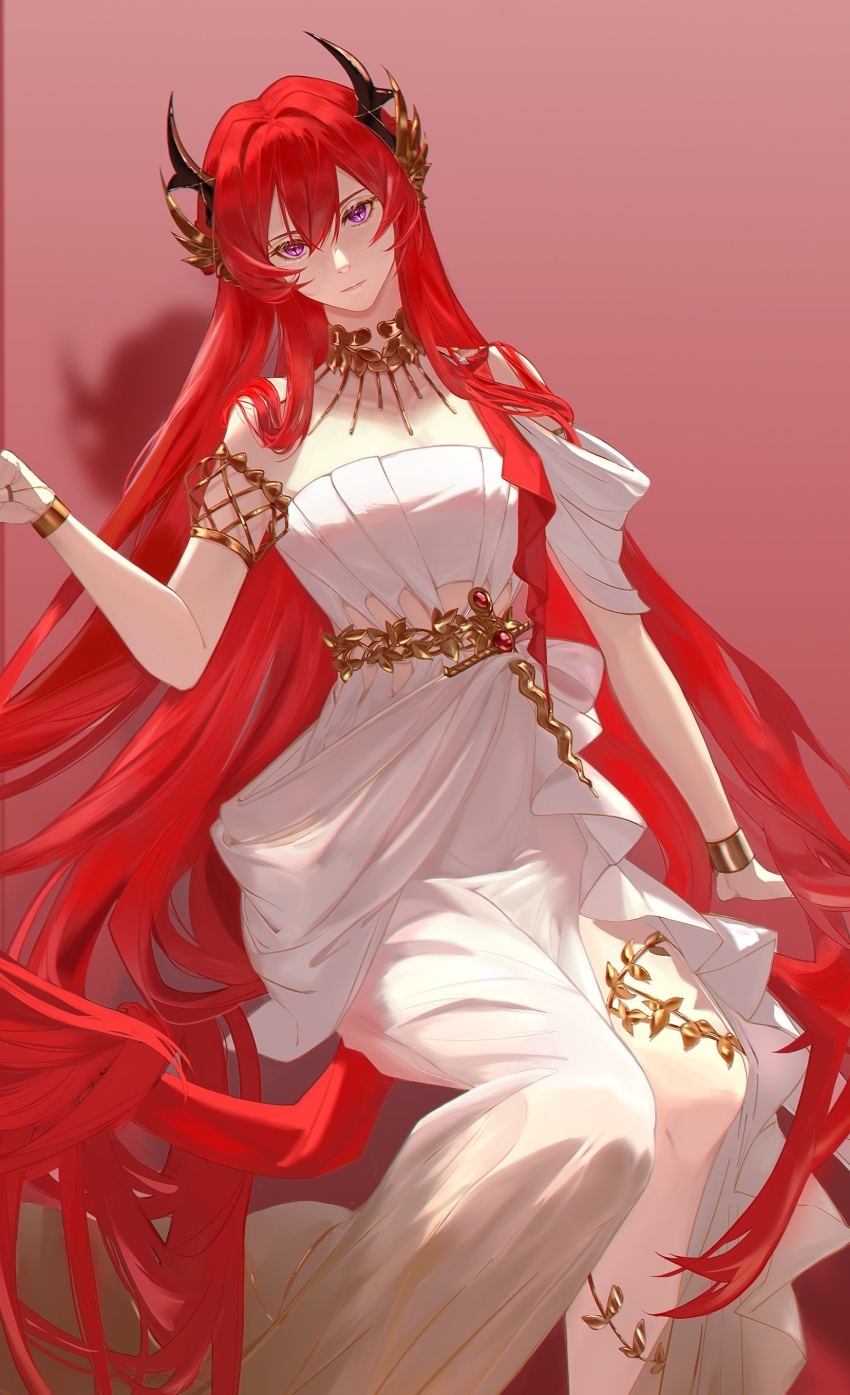 1girl absurdres ambience_synesthesia arknights bare_shoulders black_horns bracelet chinese_commentary closed_mouth commentary dress feet_out_of_frame gold gold_bracelet hair_between_eyes highres horns jewelry long_hair looking_at_viewer official_alternate_costume pink_background purple_eyes red_hair shadow solo staring surtr_(arknights) tonov_(hei) very_long_hair white_dress