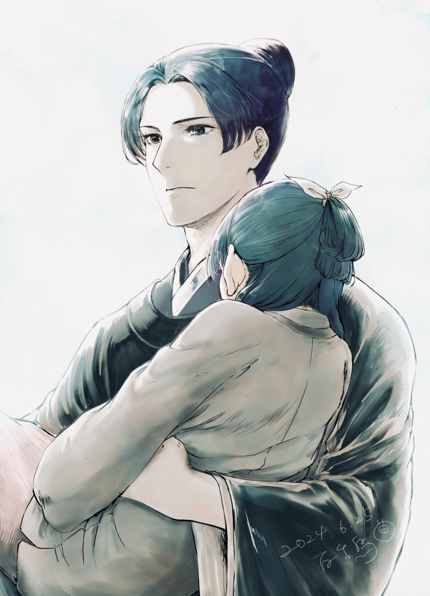 1boy 1girl absurdres carrying chinese_clothes dated green_hair hair_up hanfu hetero highres jinshi_(kusuriya_no_hitorigoto) kusuriya_no_hitorigoto long_hair maomao_(kusuriya_no_hitorigoto) princess_carry simple_background upper_body wide_sleeves yoakedori914moz