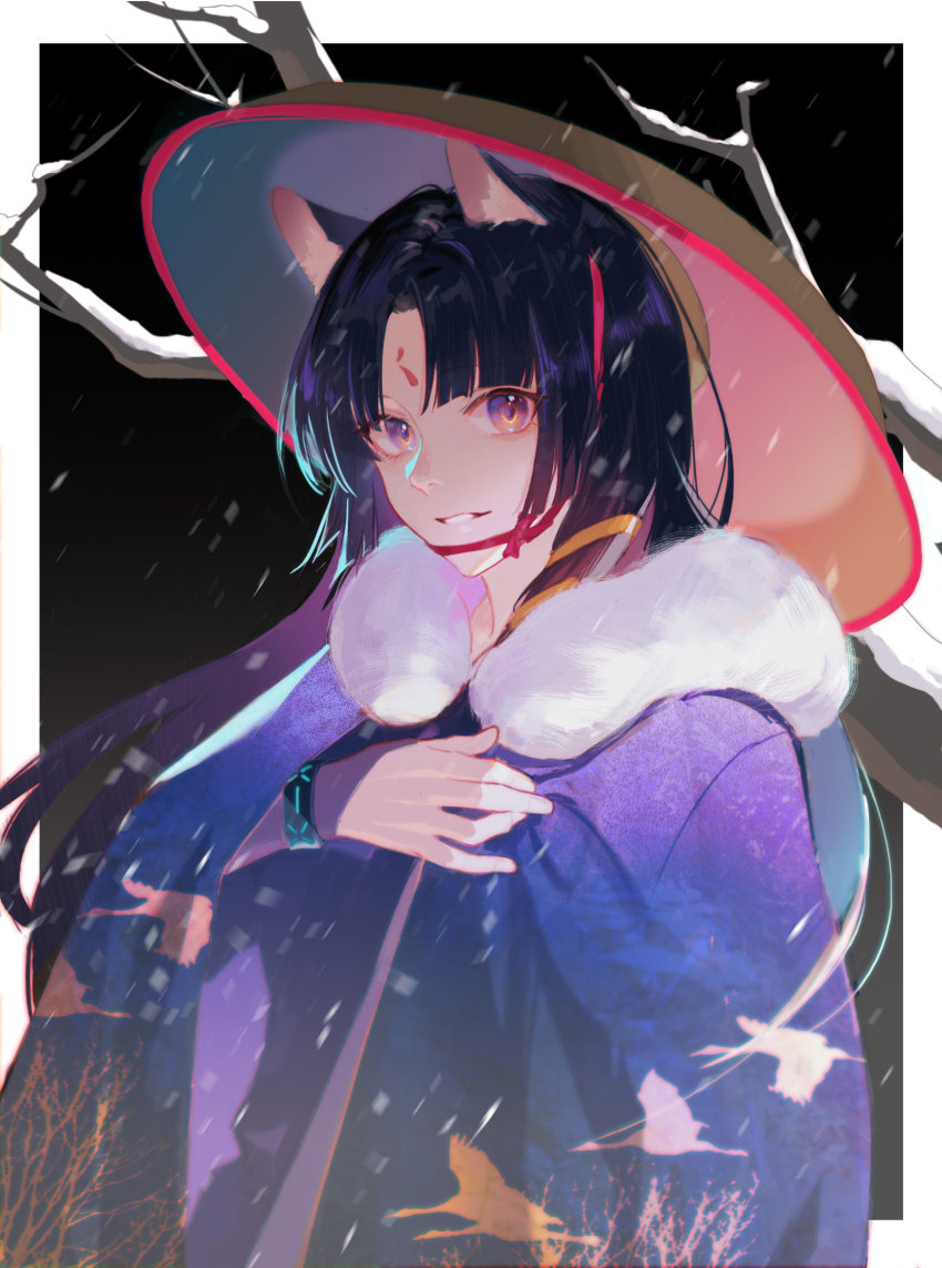 1girl animal_ears arknights bare_tree black_background black_hair blurry border brown_hat chinese_commentary cloak commentary_request facial_mark fingernails forehead_mark hair_intakes hat highres infection_monitor_(arknights) long_hair looking_at_viewer motion_blur outdoors outside_border parted_bangs pink_eyes plant purple_cloak saga_(arknights) smile snowing solo thewintermarket tree upper_body white_border wind