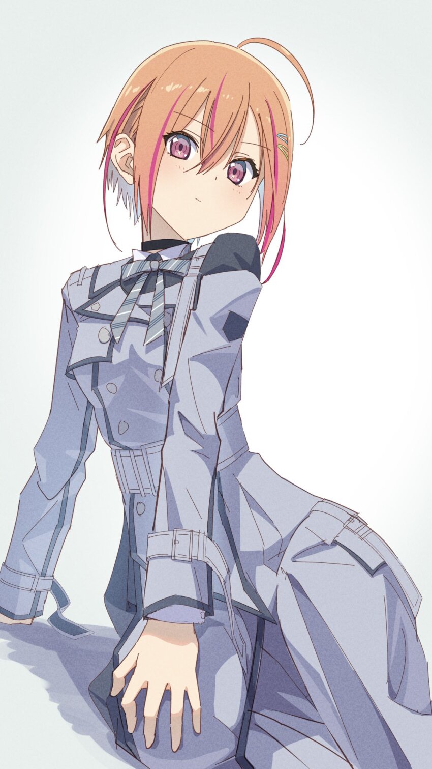 1girl 22/7 ahoge furumoto hair_between_eyes hair_ornament hairclip hand_on_own_knee highres himuro_mizuki kamisama_datte_kimerarenai long_sleeves looking_at_viewer multicolored_clothes multicolored_hair orange_hair pink_hair red_eyes simple_background solo white_background