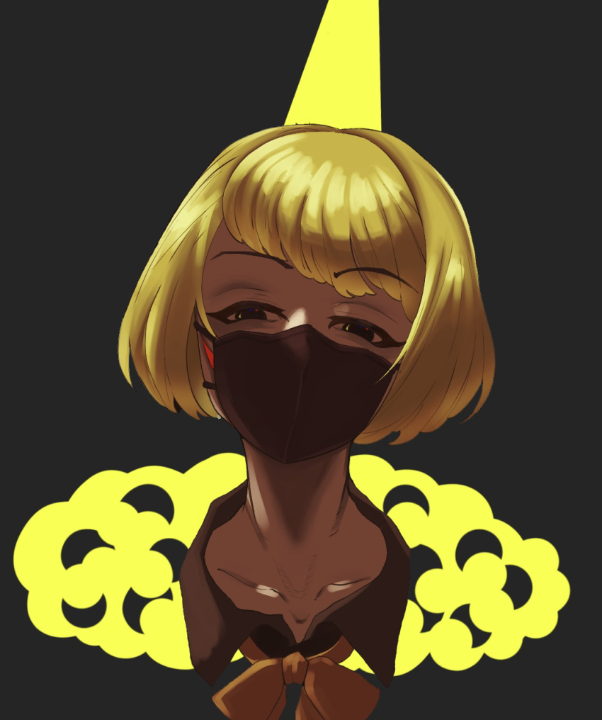 1girl black_eyes blonde_hair brown_collar collar covered_mouth cropped_shoulders dark grey_background highres hokokara horns magia_record:_mahou_shoujo_madoka_magica_gaiden mahou_shoujo_madoka_magica mask mouth_mask neck_ribbon portrait ribbon short_hair single_horn solo swept_bangs yellow_ribbon yu_(madoka_magica)