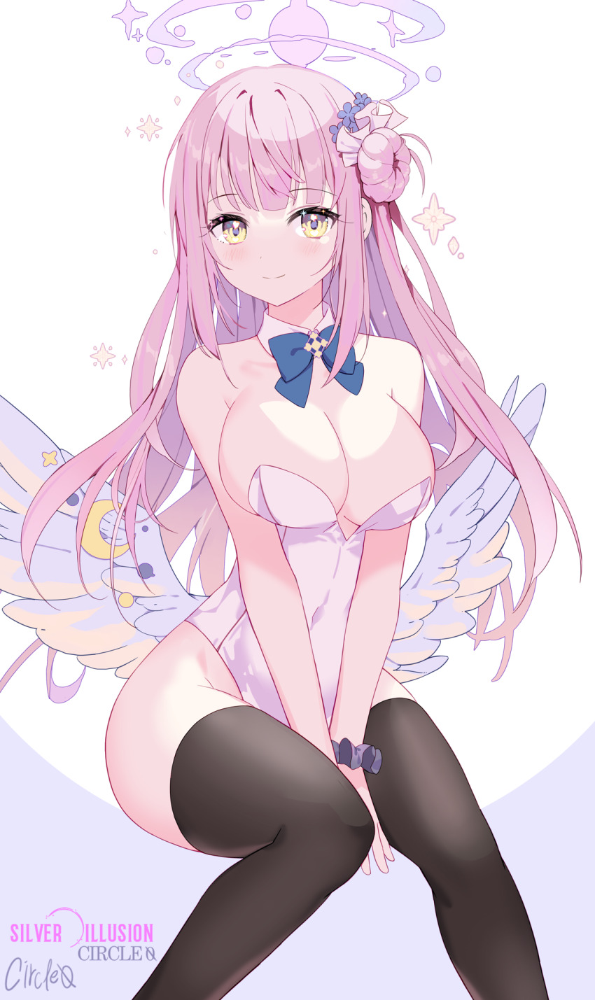 1girl alternate_costume angel_wings bare_arms bare_shoulders between_legs black_thighhighs blue_archive bow bowtie breasts cleavage closed_mouth detached_collar feathered_wings feet_out_of_frame flower hair_bun hair_flower hair_ornament halo hand_between_legs highleg highleg_leotard highres jaeyun large_breasts leotard long_hair looking_at_viewer low_wings mika_(blue_archive) nontraditional_playboy_bunny pink_hair scrunchie simple_background single_side_bun sitting smile solo strapless strapless_leotard thighhighs thighs v_arms white_background white_leotard wings wrist_scrunchie yellow_eyes