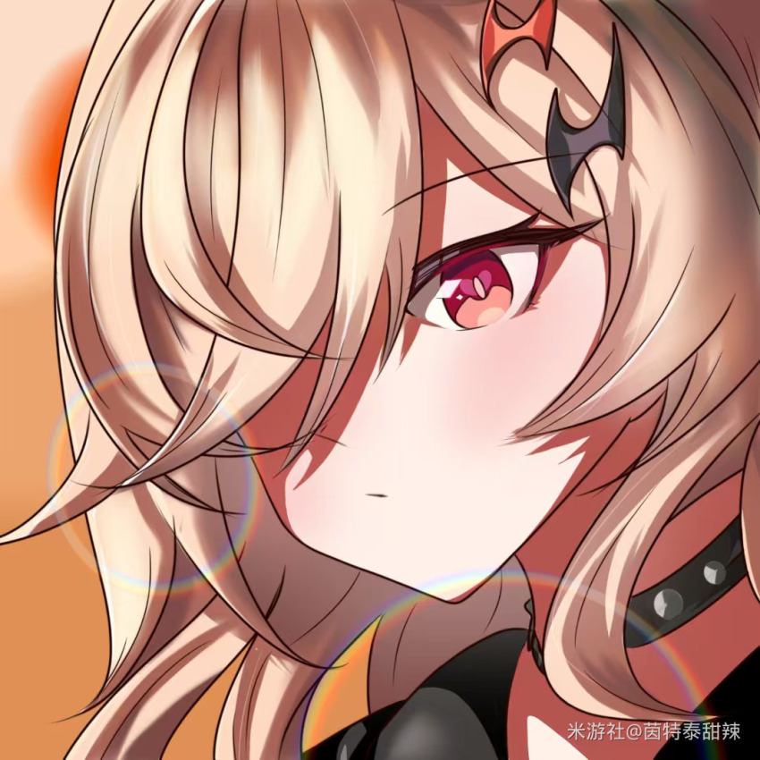 1girl black_choker blonde_hair chenxue_(astralop) chenxue_(honkai_impact) choker hair_ornament hair_over_one_eye honkai_(series) honkai_impact_3rd long_hair looking_at_viewer official_alternate_costume official_alternate_hair_length official_alternate_hairstyle red_eyes