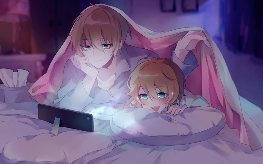 2boys 779762391_(lofter) :d aegyo_sal ahoge blue_eyes blurry blurry_background blush brothers cellphone chinese_commentary closed_mouth collarbone collared_shirt commentary_request creepypasta curtains green_eyes grey_shirt hair_between_eyes hand_on_own_cheek hand_on_own_face hands_up head_on_pillow highres homicidal_liu hood hood_down hoodie indoors jeff_the_killer lamp long_sleeves looking_at_phone lying male_focus multiple_boys night nightstand on_bed on_stomach open_mouth phone pillow shirt short_hair siblings smartphone smile sparkle teeth tissue_box tongue under_covers upper_teeth_only watching white_hoodie