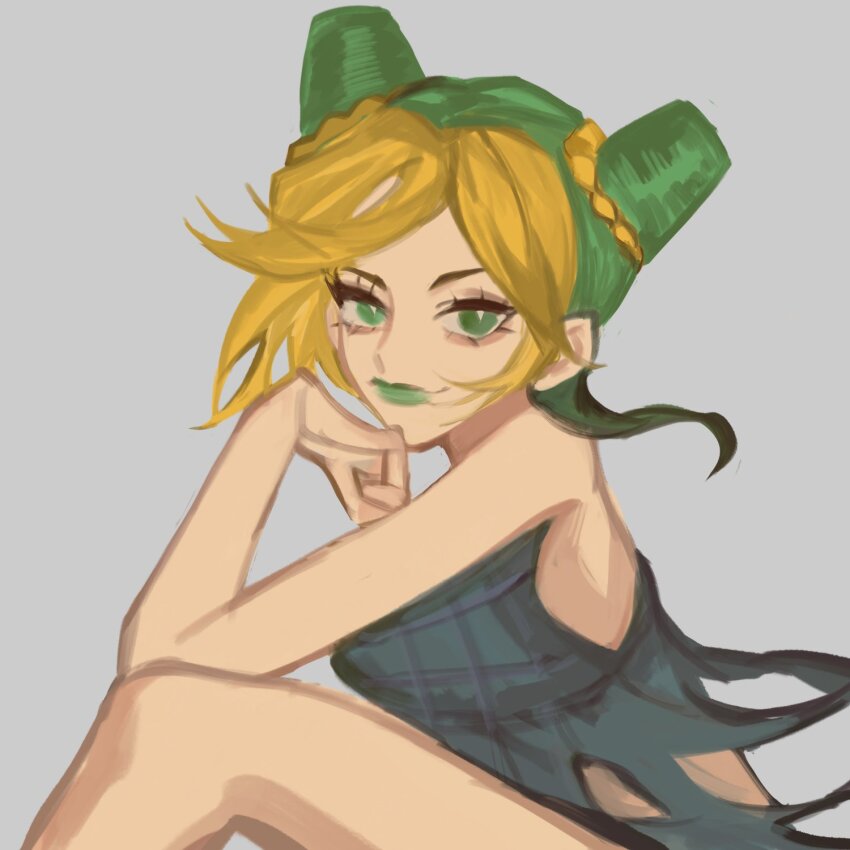 1girl 8h_kt blonde_hair closed_mouth commentary_request double_bun eyelashes green_eyes green_hair green_lips grey_background hair_bun highres jojo_no_kimyou_na_bouken kuujou_jolyne looking_at_viewer multicolored_hair sidelocks simple_background sleeveless smile solo stone_ocean two-tone_hair