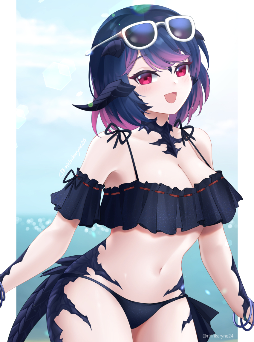 1girl absurdres bikini black_bikini black_hair black_horns breasts cleavage dragon_girl dragon_horns dragon_tail eyewear_on_head final_fantasy final_fantasy_xiv highres horns linea_alba multicolored_hair navel open_mouth purple_hair red_eyes rika_ryne scales short_hair smile solo stomach streaked_hair sunglasses swimsuit tail twitter_username