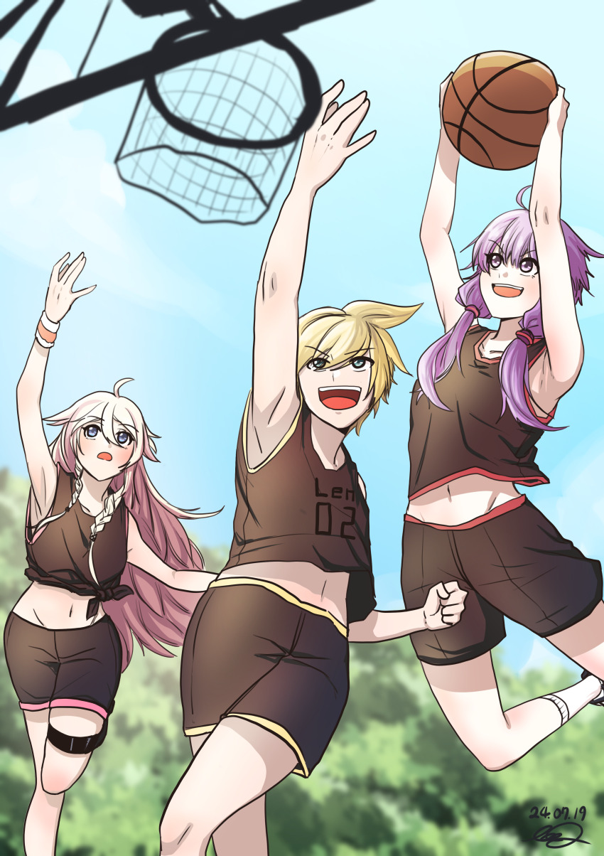 1boy 2girls absurdres ahoge baeori_(titioo770801) ball basketball basketball_(object) basketball_hoop basketball_uniform black_shorts blonde_hair blue_eyes dated green_eyes highres holding holding_ball ia_(vocaloid) jumping kagamine_len midriff multiple_girls navel open_mouth outdoors playing_sports purple_hair shirt_writing shorts sleeveless sportswear vocaloid white_hair yuzuki_yukari