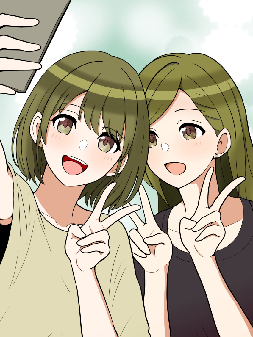 2girls armpit_peek black_shirt blush cellphone collarbone double_v green_eyes green_hair highres holding holding_phone hondy_(user_gcxa2842) idolmaster idolmaster_shiny_colors long_hair looking_at_phone multiple_girls nanakusa_hazuki nanakusa_nichika phone selfie shirt short_hair short_sleeves siblings sisters smile straight_hair t-shirt up_sleeve upper_body v yellow_shirt