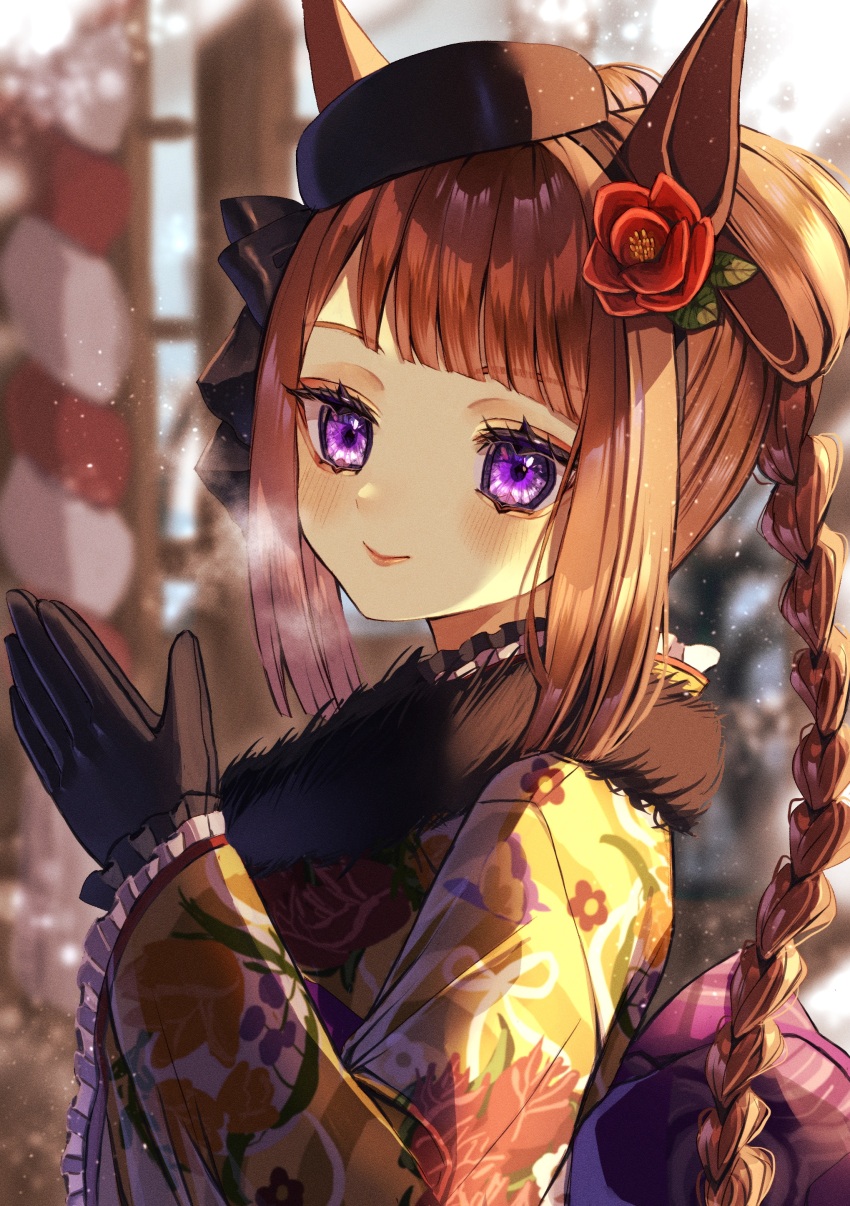 1girl absurdres animal_ears back_bow black_gloves black_hat black_undershirt blush bow braid braided_ponytail brown_hair closed_mouth commentary_request feather_boa flower frilled_shirt_collar frilled_sleeves frills gloves hair_flower hair_ornament hat highres horse_ears japanese_clothes kimono lipstick long_hair looking_at_viewer makeup obi official_alternate_costume official_alternate_hairstyle outdoors purple_eyes purple_sash red_lips sash shrine sidelocks smile solo sweep_tosho_(umamusume) sweep_tosho_(whimsical_scenery)_(umamusume) upper_body xx_momomo_xx yellow_kimono