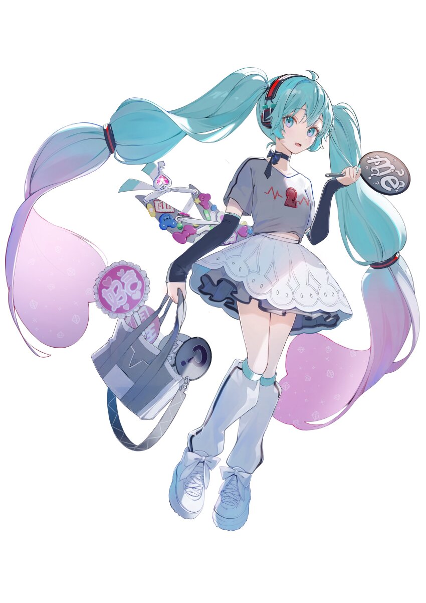 1girl absurdres ahoge alternate_costume aqua_eyes aqua_hair bag full_body grey_shirt hatsune_miku headphones highres holding holding_bag kamatoyu leg_warmers long_hair looking_at_viewer midriff multicolored_hair open_mouth pink_hair shirt shoes simple_background skirt smile solo twintails two-tone_hair very_long_hair vocaloid white_background white_leg_warmers white_shoes white_skirt