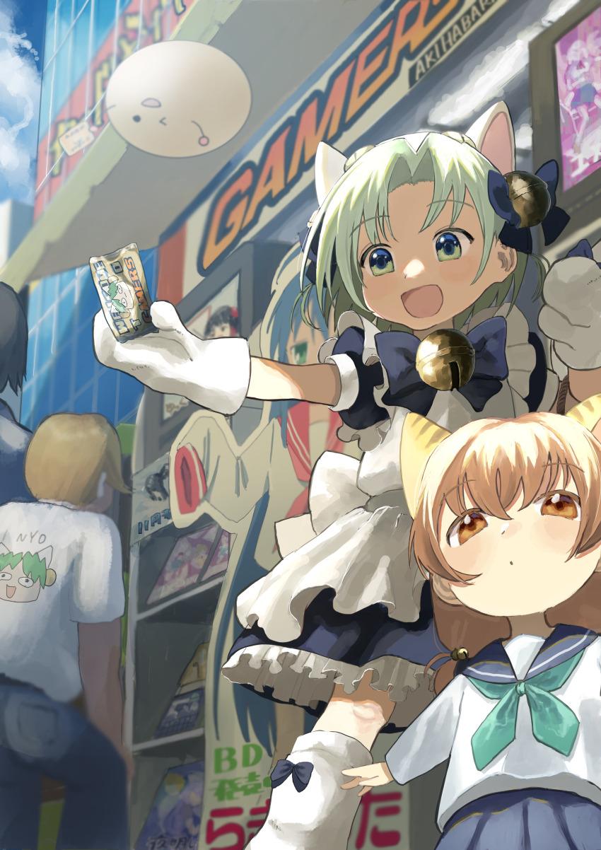 &gt;_o 1_kozin 2boys 2girls absurdres akihabara_(tokyo) animal_hat bell brown_eyes cat_hat character_print dejiko di_gi_charat gamers_(store) gema green_hair hair_bell hair_ornament hat highres izumi_konata lucky_star mittens multiple_boys multiple_girls one_eye_closed open_mouth outdoors outstretched_arm puchiko puffy_short_sleeves puffy_sleeves short_sleeves takeshi_(di_gi_charat) white_mittens yoshimi_(di_gi_charat)