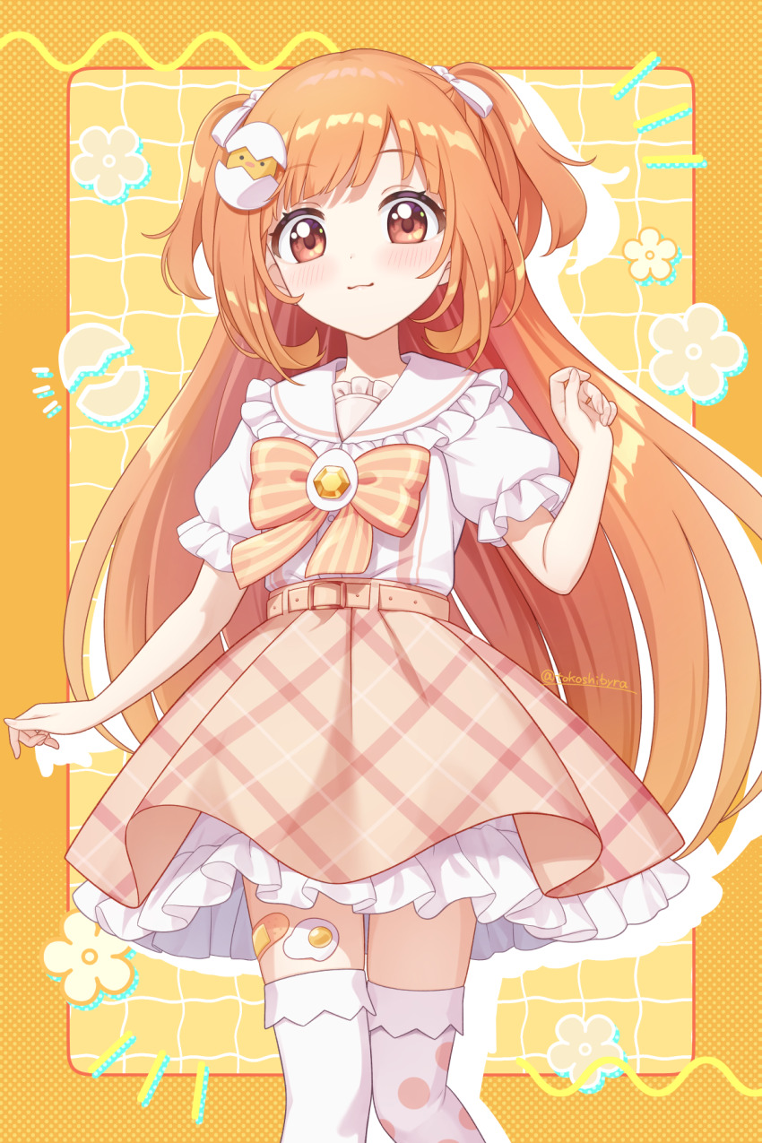 1girl :3 artist_name bandaid bandaid_on_leg belt belt_buckle blush border bow bowtie brooch buckle closed_mouth collared_shirt commentary_request egg_hair_ornament eyelashes flower_symbol food-themed_hair_ornament frilled_shirt frilled_shirt_collar frilled_skirt frilled_sleeves frills gem grid_background hair_ornament hair_ribbon hand_up highres jewelry kirara_tamako kirara_tamako_(2nd_costume) long_hair looking_at_viewer nijisanji notice_lines official_alternate_costume orange_border orange_eyes orange_hair outside_border pink_belt pink_bow pink_bowtie pink_skirt plaid_clothes plaid_skirt polka_dot_border puffy_short_sleeves puffy_sleeves ribbon shirt short_sleeves sidelocks skirt smile solo thighhighs tokoshibyra twitter_username two_side_up very_long_hair virtual_youtuber white_ribbon white_shirt white_thighhighs yellow_background yellow_gemstone